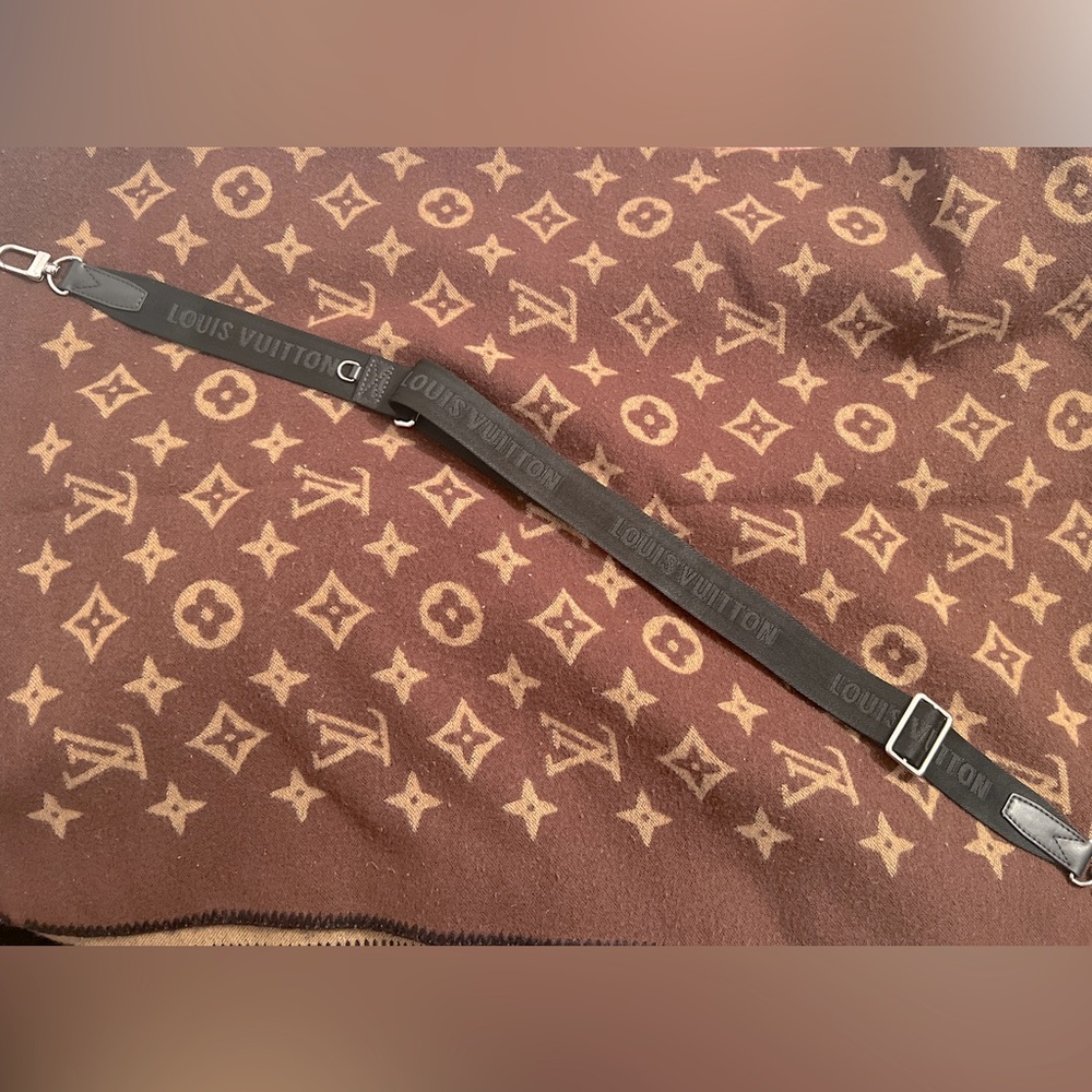 Louis Vuitton Black Shoulder Strap